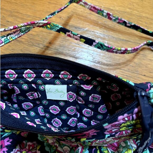 Vera Bradley Petal Paisley On The Go Crossbody Shoulder Bag Purse Handbag - Picture 4 of 4